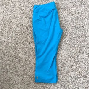 EUC Lucy Powermax Hatha Capris